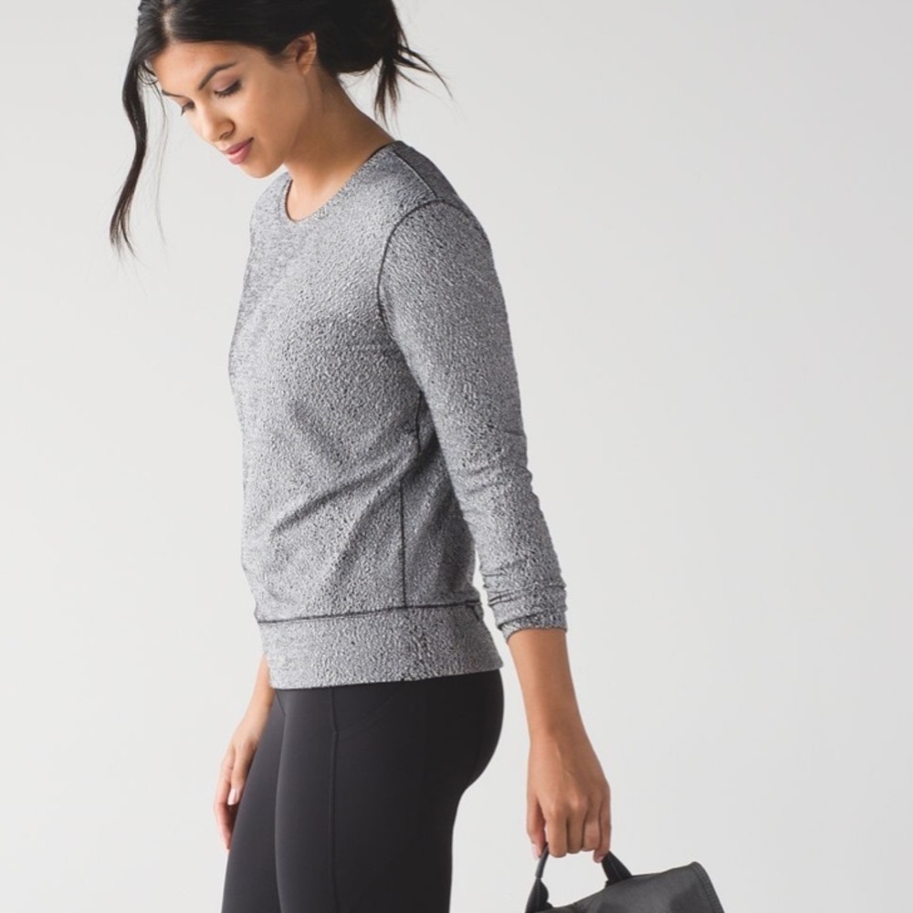 Lululemon Rush Hour Long Sleeve Frozen Fizz White Black - Picture 1 of 11